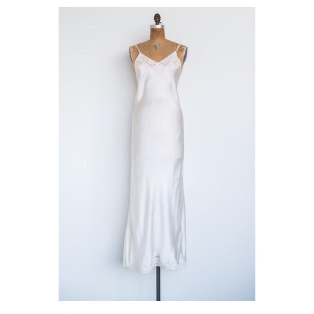 1930s ivory silk slip s/m
